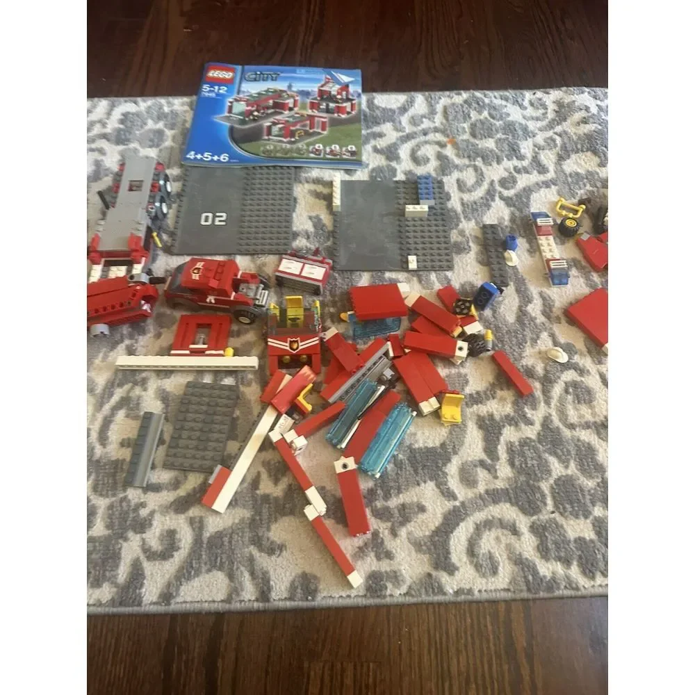 Lego City‎ Lot - Incomplete - Misc Y2K VTG All Pictured Included.